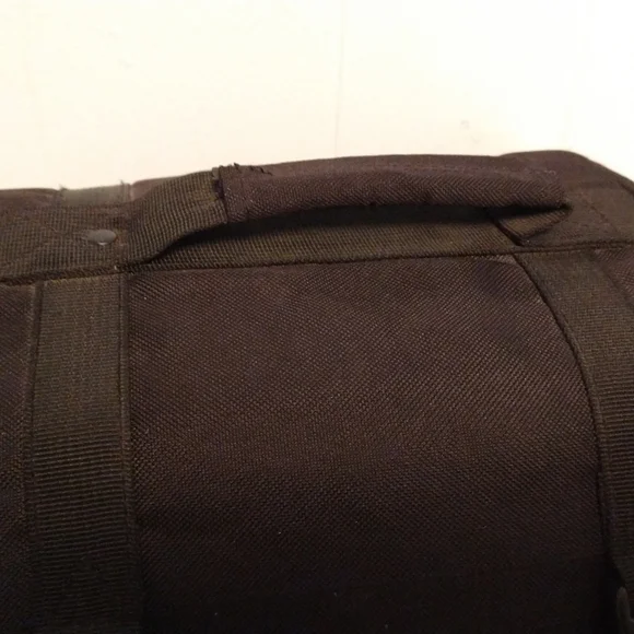 SOLD Nikon Camera Bag Padded Black - Picture 10 of 10